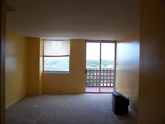 Living/Dining Combo
