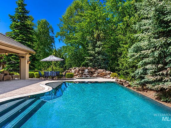 5th image of 1020 W Shearwater Ln