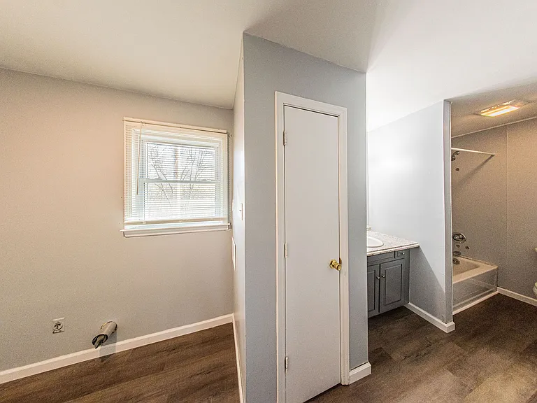 120 Lake Dr #2 — Photo 26