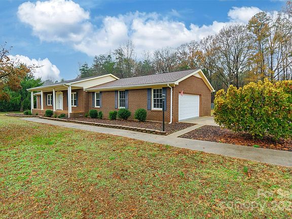 2nd image of 240 Quail Dr