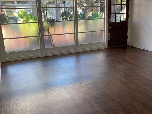 5th image of 1583 Rosecrans St #1583