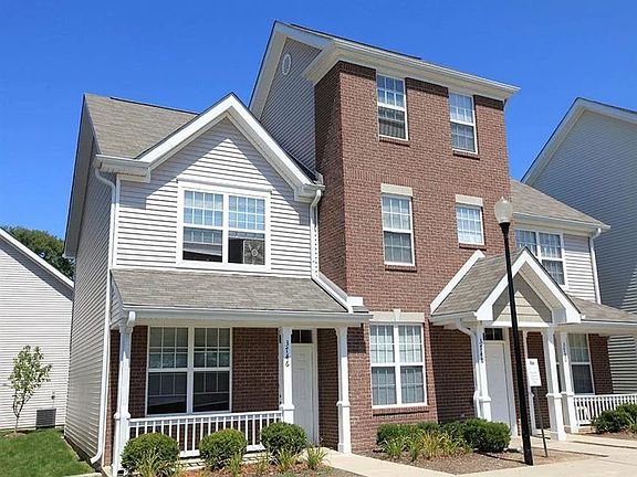 4th image of 3615 Sherman Forest Dr #98df63acb