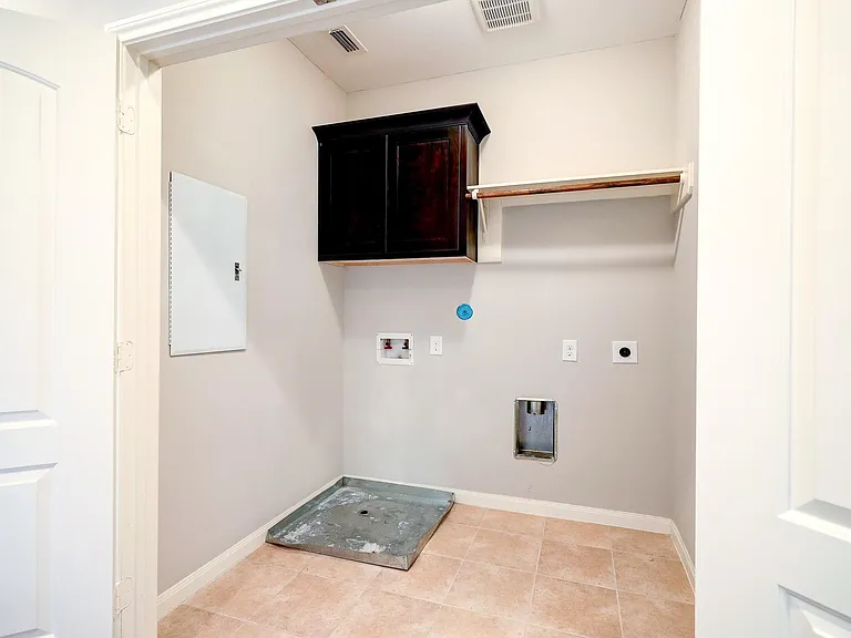 2727 Misty Heath Ln — Photo 22