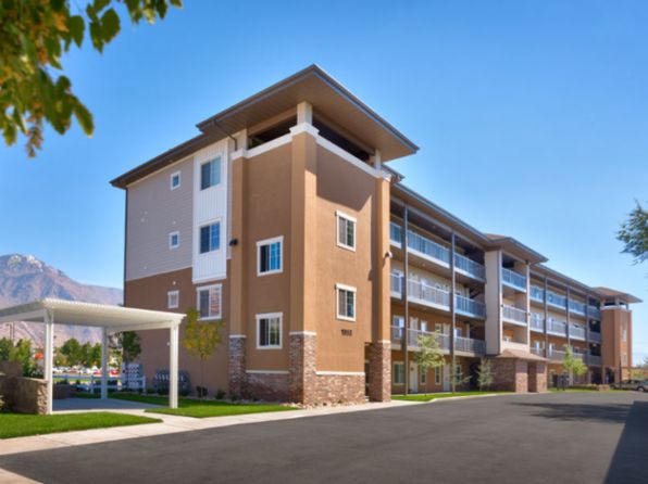 1955 N 550 W APT 402