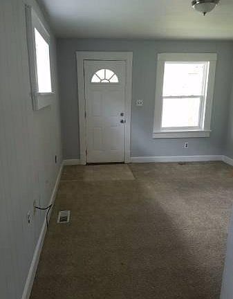 3rd image of 746 N Grant Ave