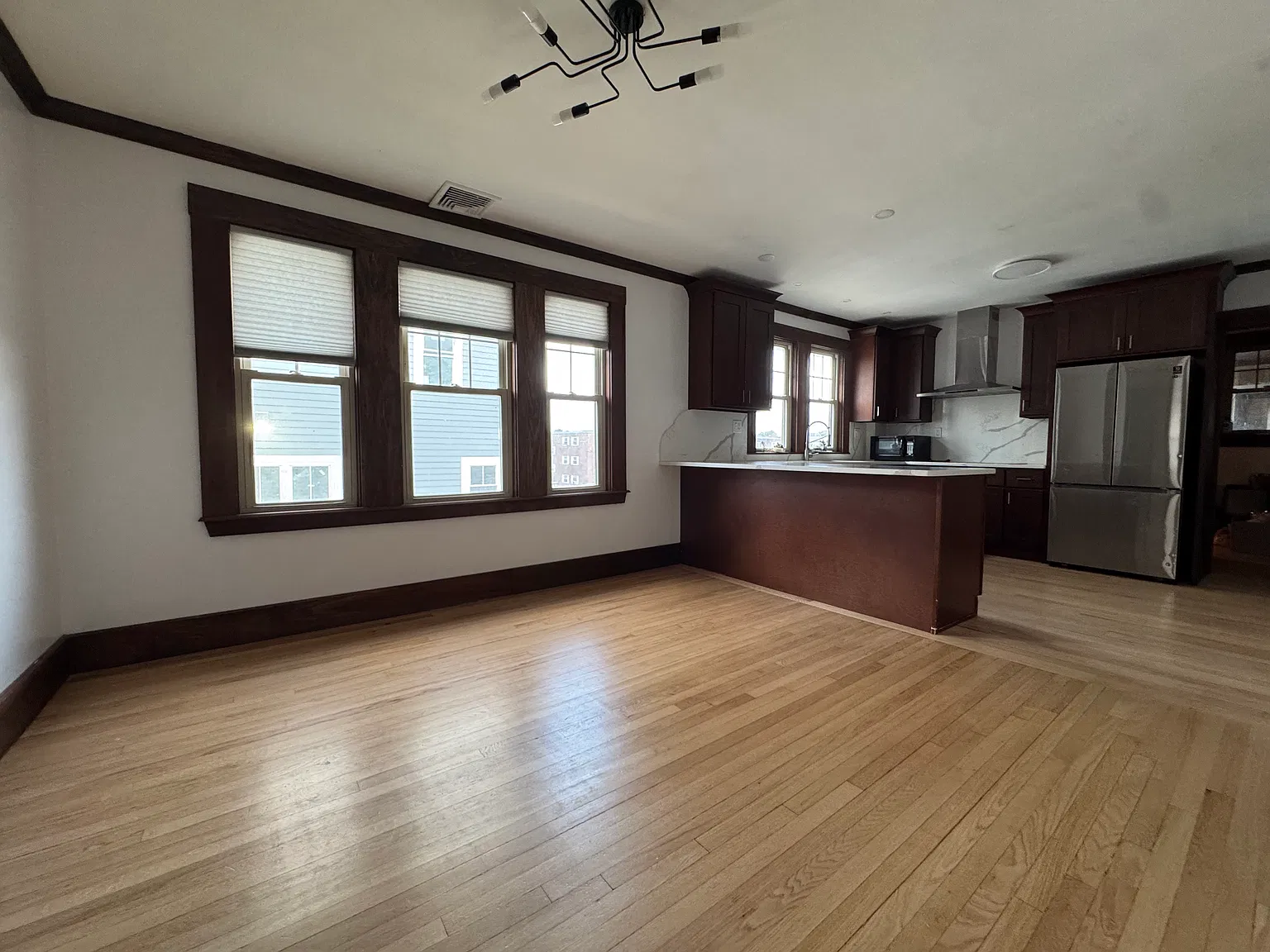 3 bed, 1500 sqft, $3,650 — Photo 4
