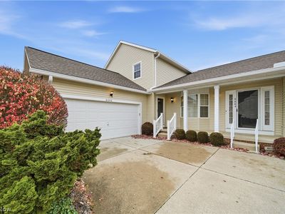 6686 Hogan Way NW, Canton, OH, 44718