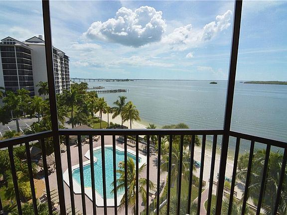 5th image of 17080 Harbour Point Dr #611