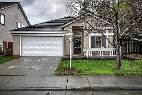 1211 Fruitwood Way photo 1