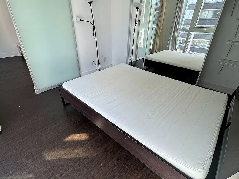 7 Grenville St #1009 — Photo 11