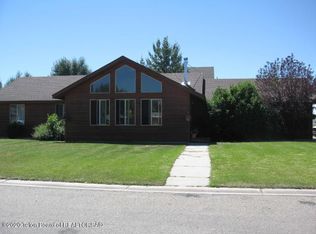 350 Spruce St, Pinedale, WY 82941