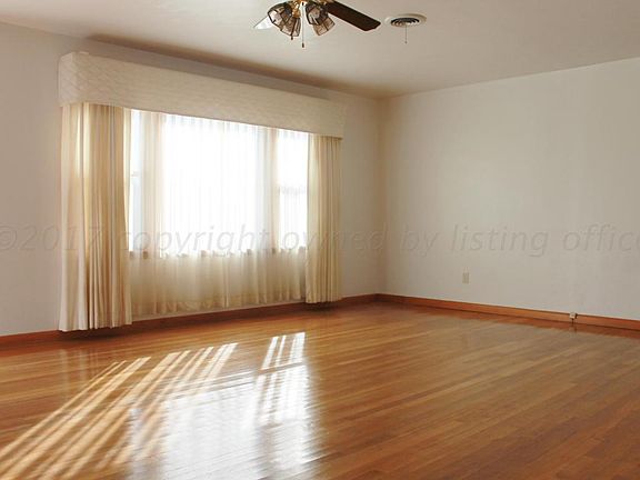 3rd image of 2409 Mary Ellen St
