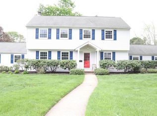 6 Vander Veer Dr, Lawrence Township, NJ 08648