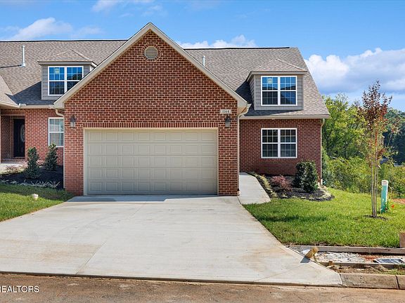 2nd image of 1164 Meadow Walk Ln