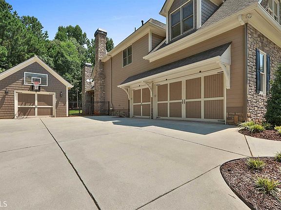 3rd image of 1141 Astoria Ln