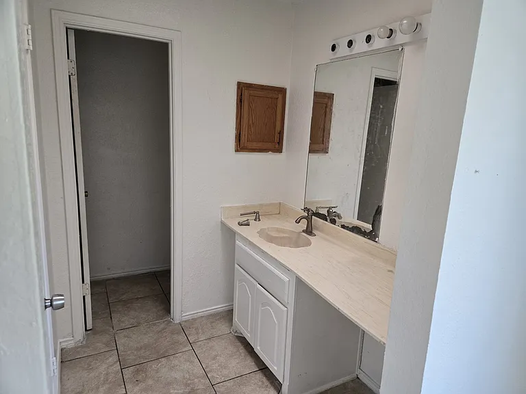 2630 Cottonwood Mnr #2630 — Photo 9