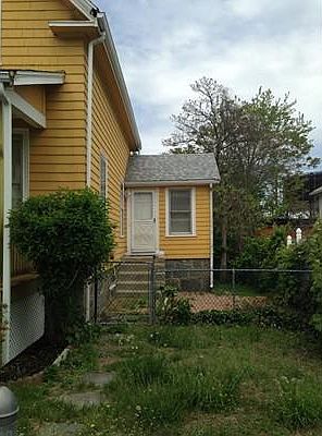 2nd image of 18 Vine Ave