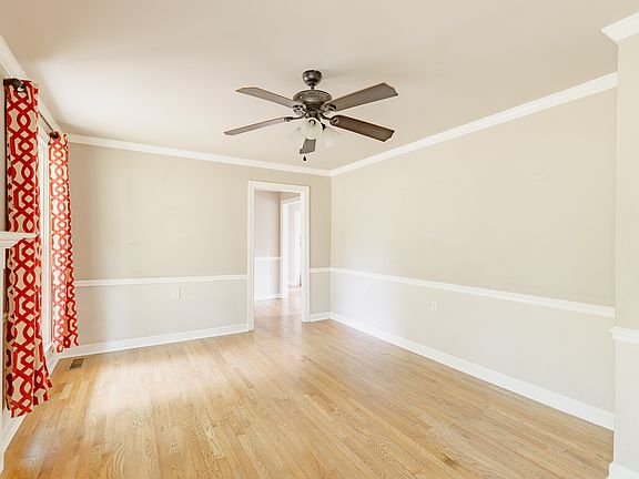 5th image of 153 Country Club Dr