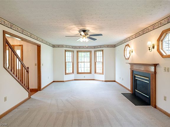 4th image of 457 Lisbon Dr