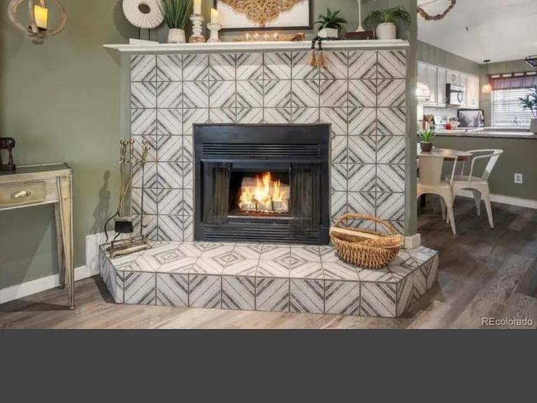 1926 Newland Ct — Photo 5