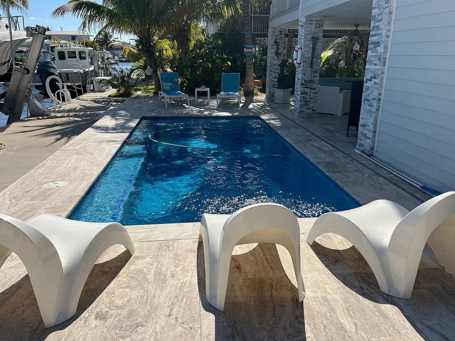 3 bed, 1040 sqft, $8,500 — Photo 4