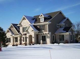 18580 Patti Ln, Brookfield, WI 53045