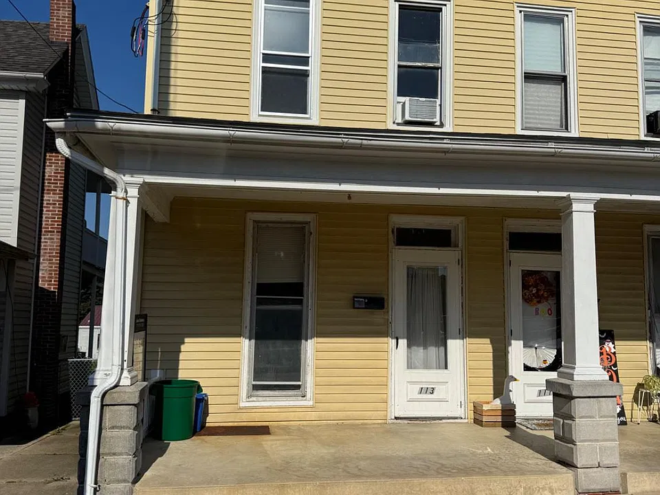 111 W Franklin St