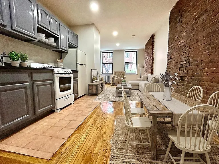 61 Clinton St #311 — Photo 1