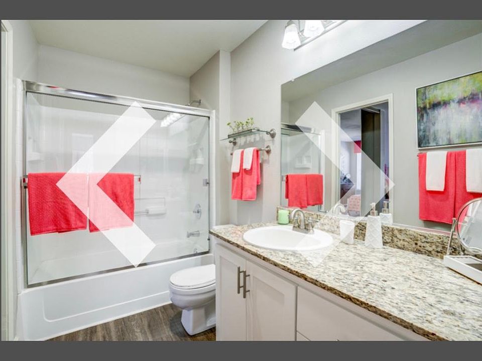 2nd image of 1550 Vista Club Cir