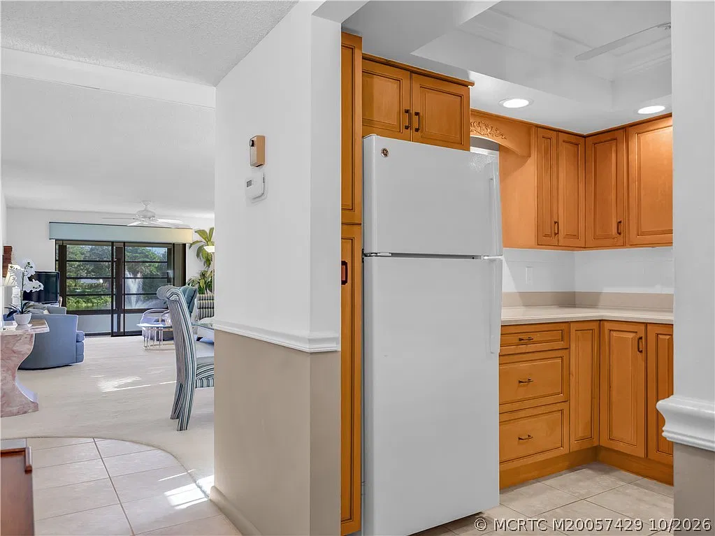 2 bed, 2.0 bath, 1107 sqft, $2,300 — Photo 3