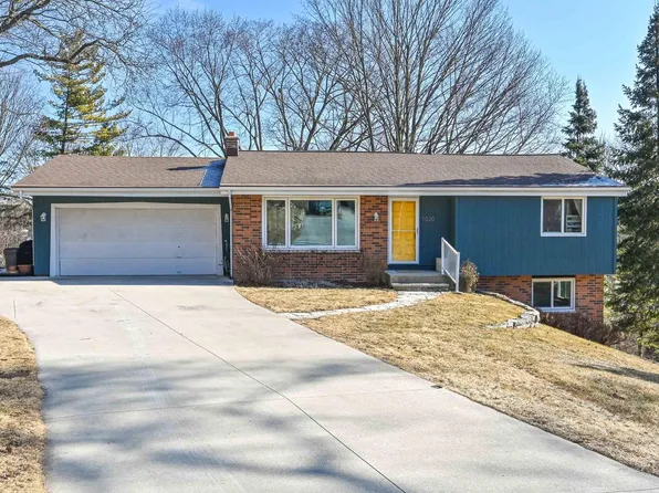 1020 Lois AVENUE, Brookfield, WI 53045