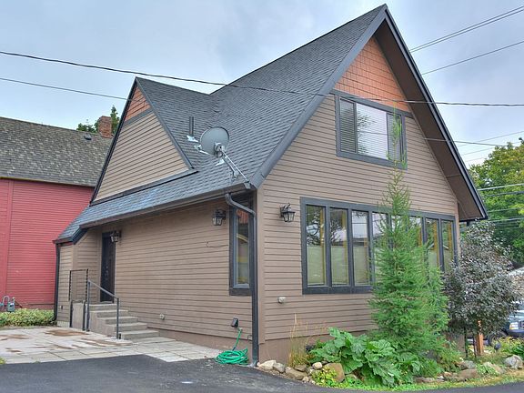 2nd image of 112 N Cedar St Unit B