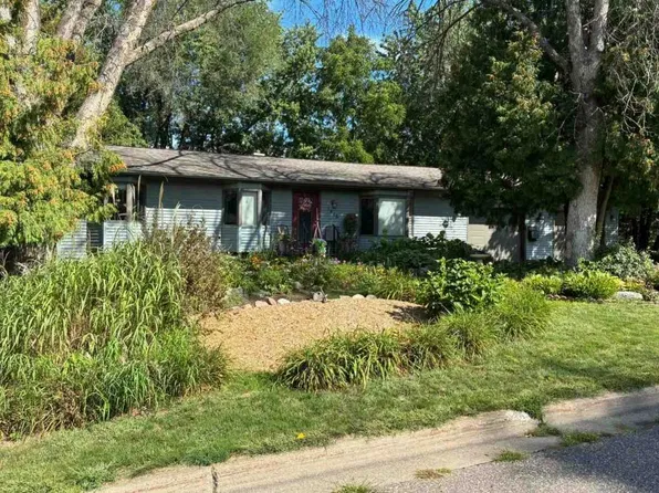 1416 Lookout St, Stillwater, MN 55082