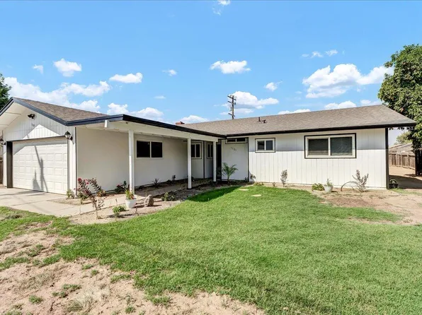 1121 N West Street, Visalia, CA 93291