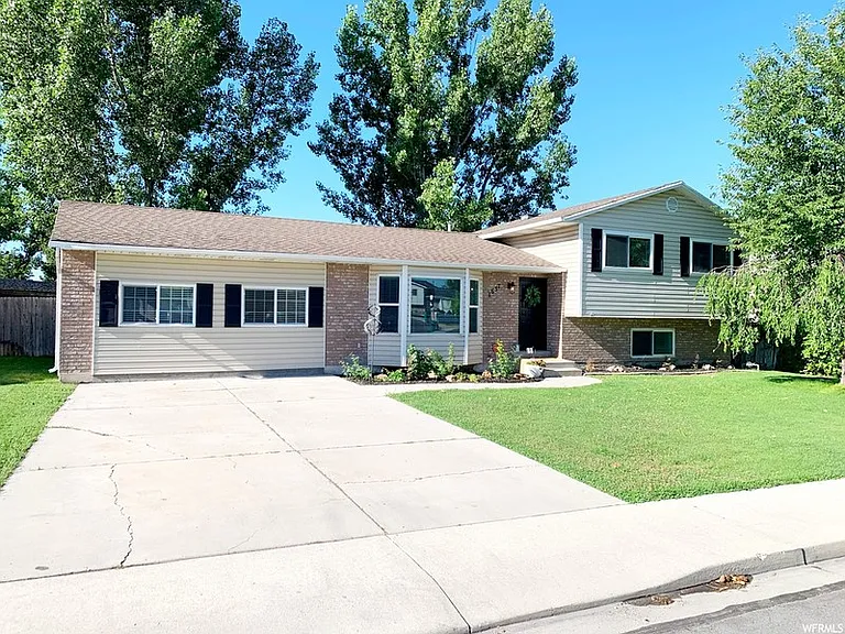 1637 Springwater Dr — Photo 4