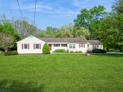 19 Whippoorwill Way, Belle Mead, NJ, 08502