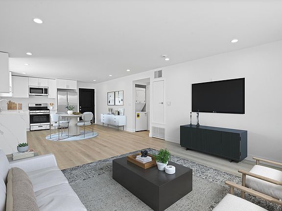 2nd image of 661 3/4 Imogen Ave