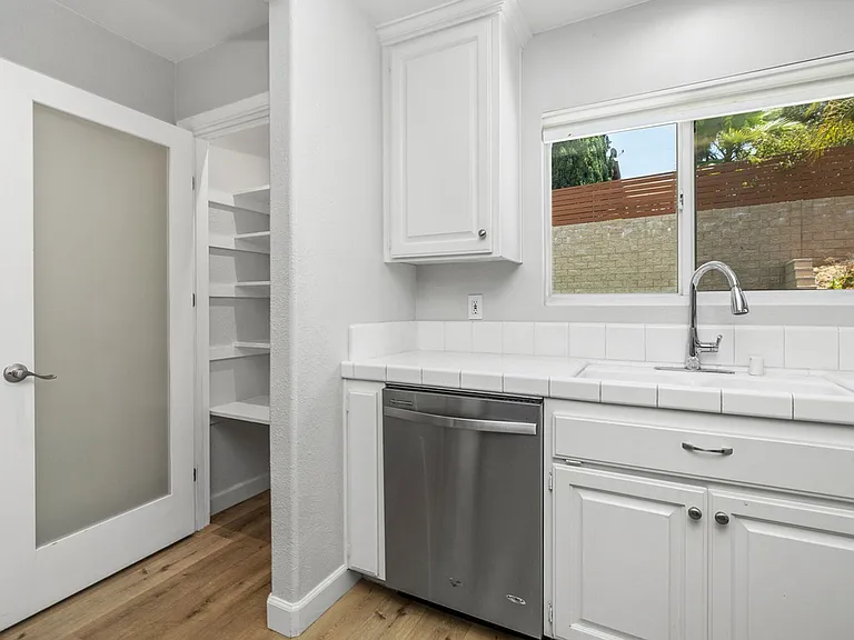 4423 Avocado Blvd — Photo 11