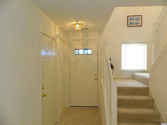 3rd image of 456-2 Red Rose Blvd