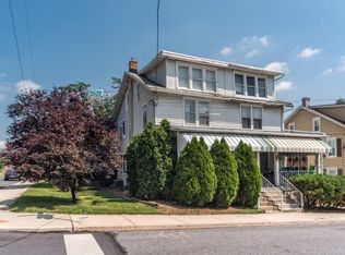 211 W Locust St, Ephrata, PA 17522