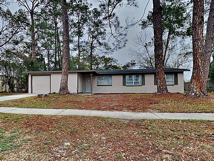 1st image of 6715 Lucente Dr