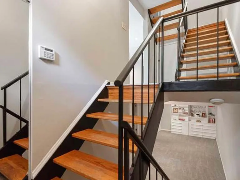 9229 Three Oaks Dr — Photo 8