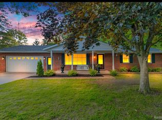 3615 State Rd, Fort Gratiot, MI 48059