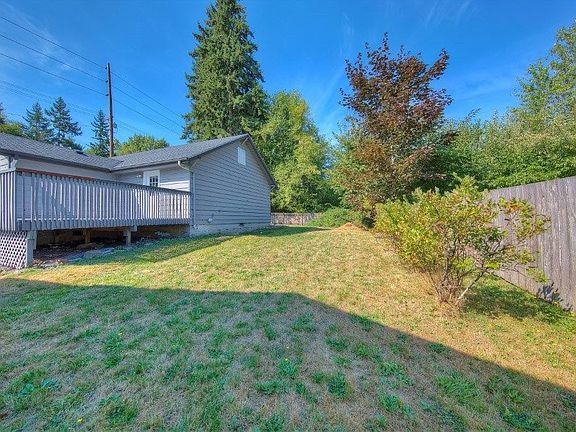 3rd image of 17512 66th Avenue Ct E