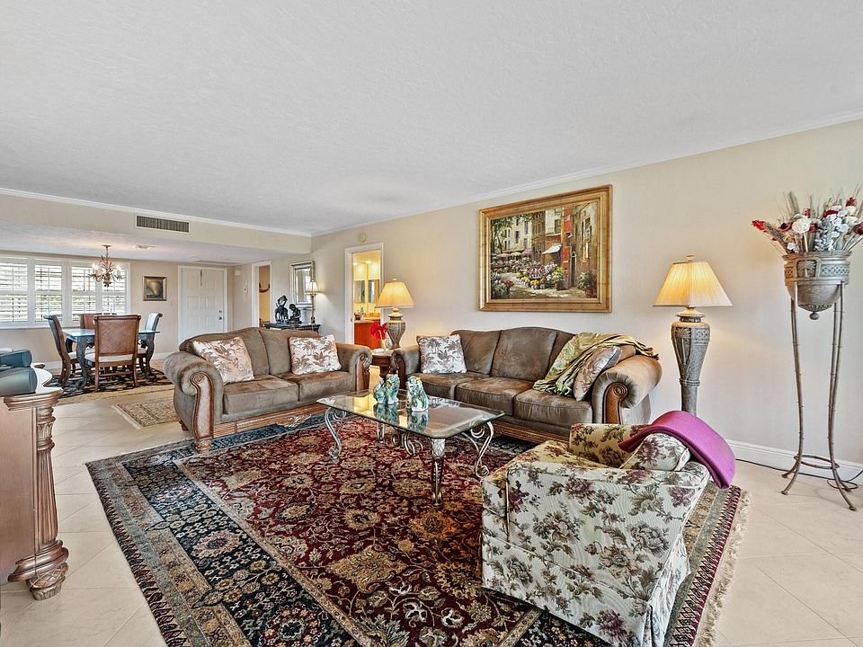 1st image of 3960 Oaks Clubhouse Drive #403