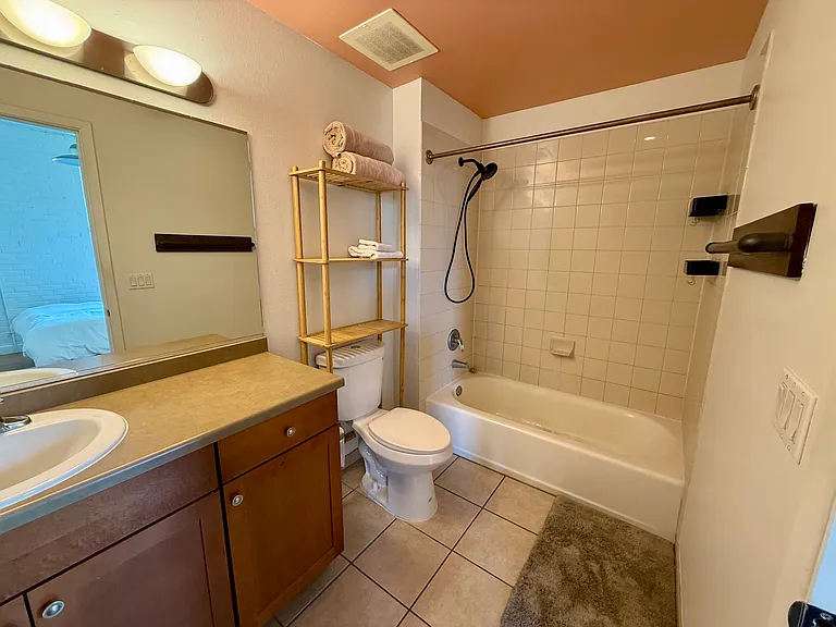 1503 Central Ave NW #110 — Photo 4