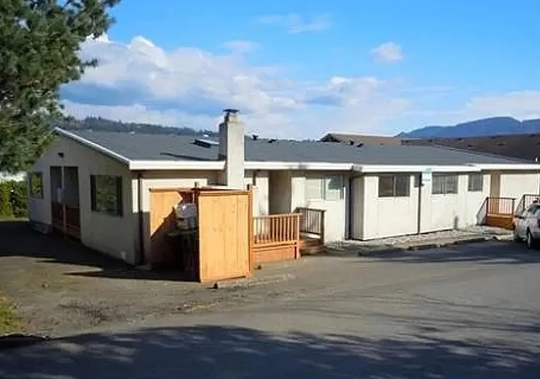 2 bed, 875 sqft, $1,499 — Photo 1