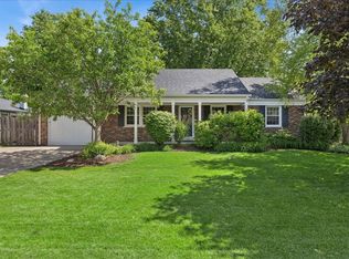 720 Checker Dr, Buffalo Grove, IL 60089