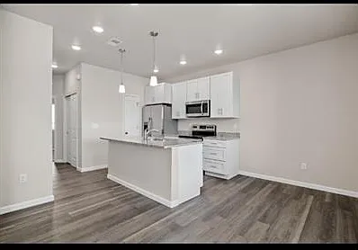 1425 Richard Martin Dr #201 — Photo 4