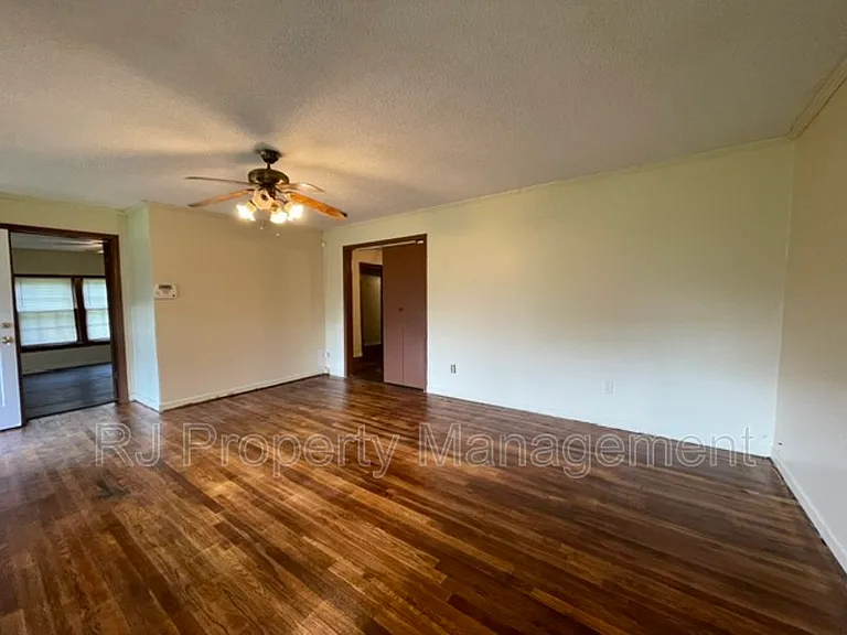 3831 Egypt Central Rd — Photo 5